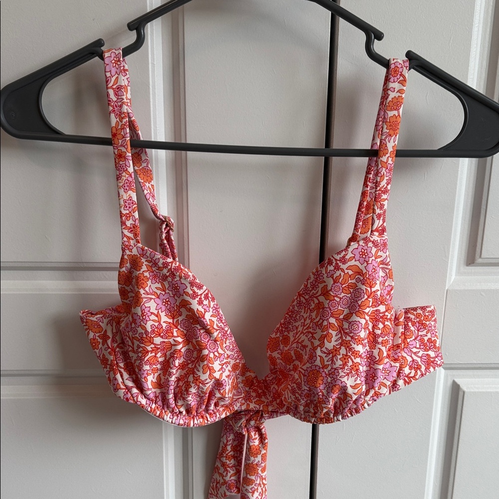 Skatie Bikini Top